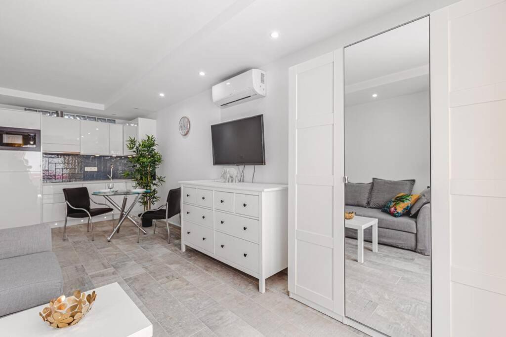 Tenerife Royal Gardens One Bedroom Apartment Playa de las Americas  Bagian luar foto