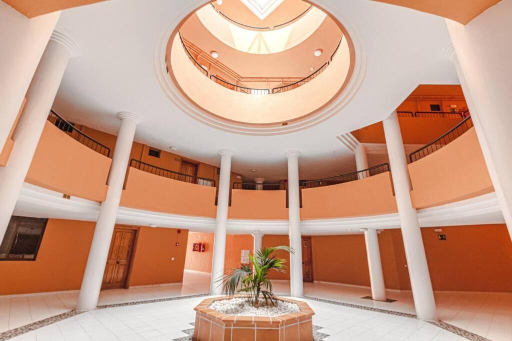 Tenerife Royal Gardens One Bedroom Apartment Playa de las Americas  Bagian luar foto