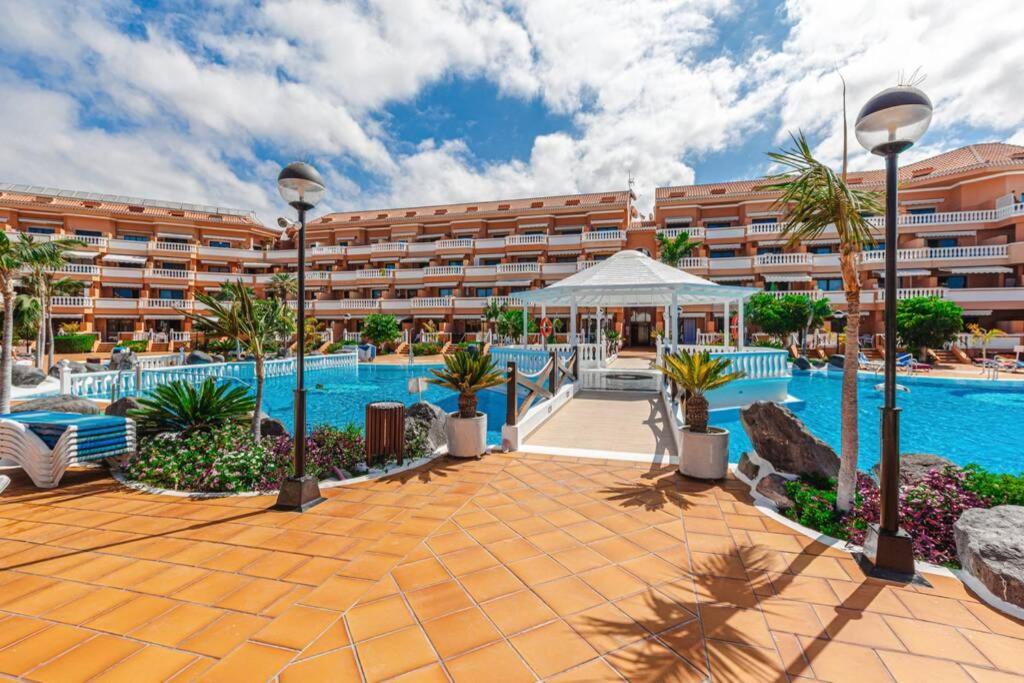 Tenerife Royal Gardens One Bedroom Apartment Playa de las Americas  Bagian luar foto
